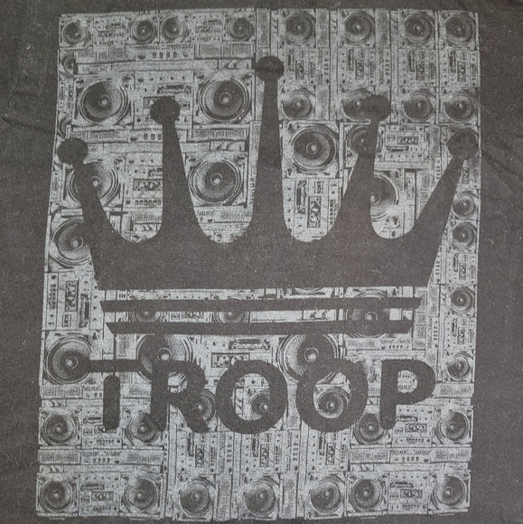TROOP Speakerbox Tshirt - Picture 2 of 4